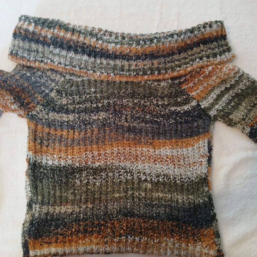 Chic Gilded Intent multicolor off-the-shoulder striped marled knit sweater - Picture 5 of 8